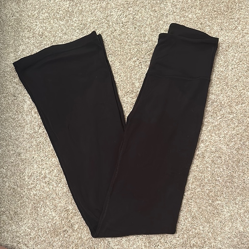 Lululemon groove flare highrise leggings size 4